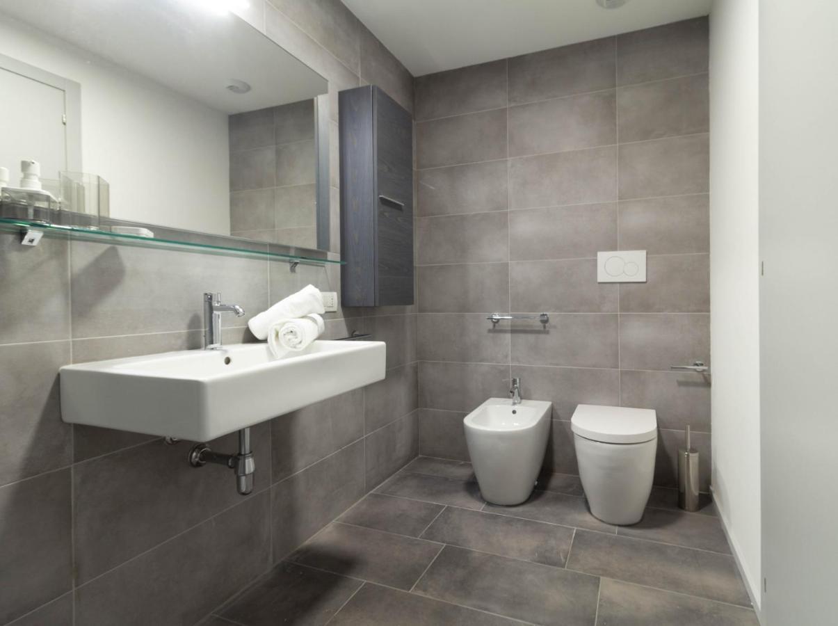 Appartamento Lime - Affitti Brevi Italia Лекко Екстер'єр фото